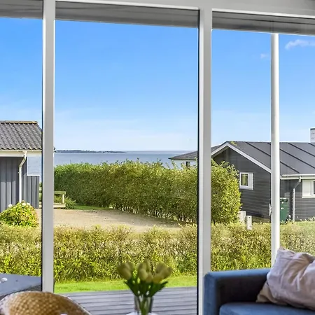 Semesterbostad Hubertina - 75m From The Sea By Interhome