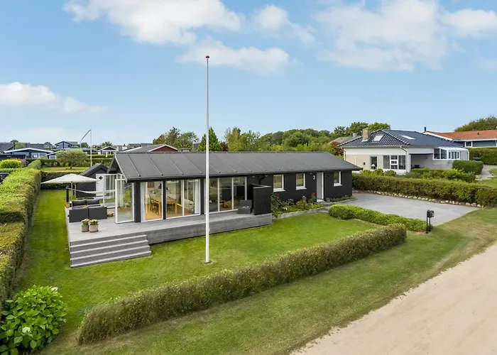 Hubertina - 75m From The Sea By Interhome * Hejls